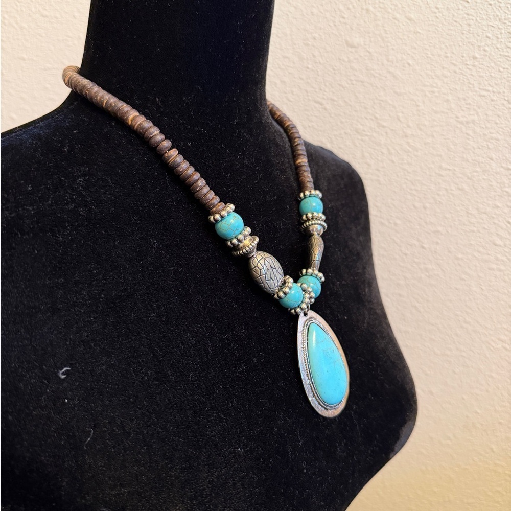 Boho Turquoise Teardrop Pendant Necklace Southwestern Style - Picture 3 of 5